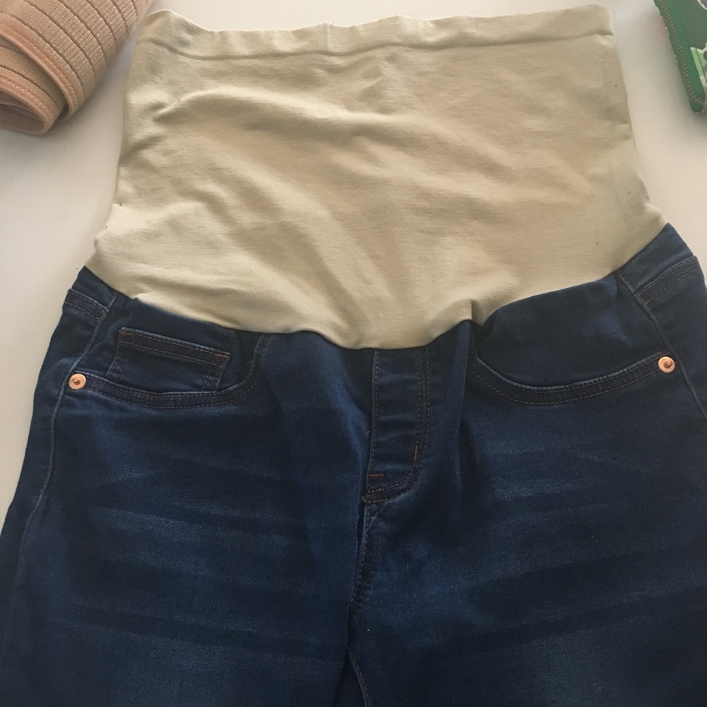 Maternity jeans
